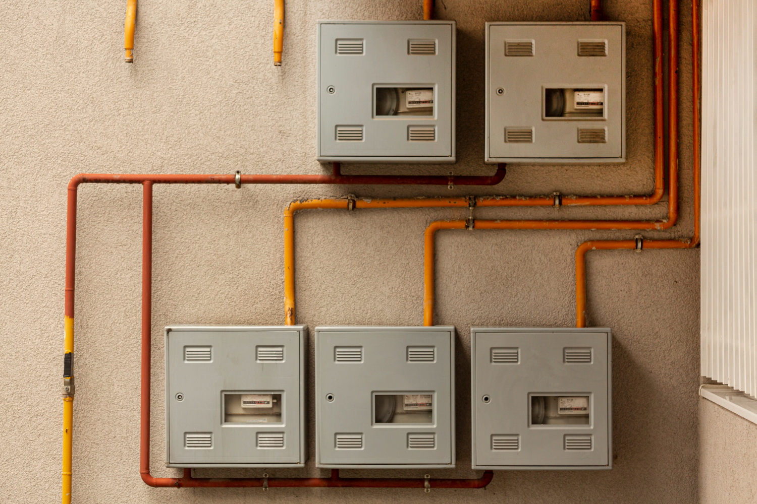 Why Communication Fails Before Meters Do: Inside the Design of a Resilient NIC Card